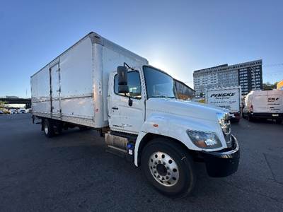Hino 268 26 ft Box Truck - 230HP, 6 Speed Automatic, Roll up Door