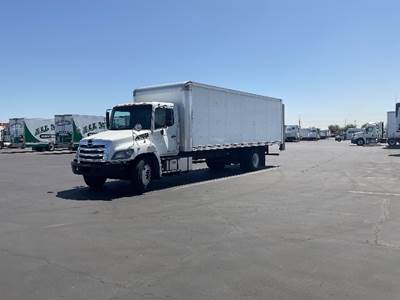 Hino 268 26 ft Box Truck - 230HP, 6 Speed Automatic, Roll up Door