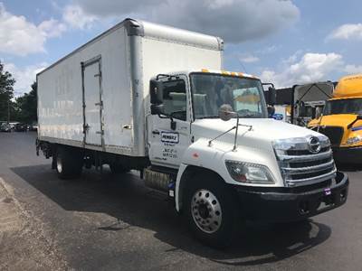 Hino 268 26 ft Box Truck - 230HP, 6 Speed Automatic, Roll up Door