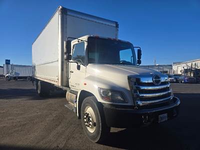 Hino 268 26 ft Box Truck - 230HP, 6 Speed Automatic, Roll up Door