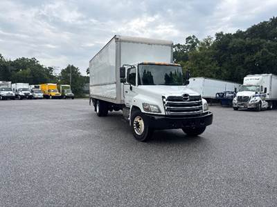 Hino 268 26 ft Box Truck - 230HP, 6 Speed Automatic, Roll up Door