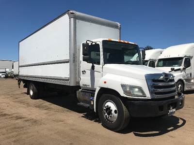 Hino 268 26 ft Box Truck - 230HP, 6 Speed Automatic, Roll up Door