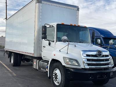 Hino 268 26 ft Box Truck - 230HP, 6 Speed Automatic, Roll up Door