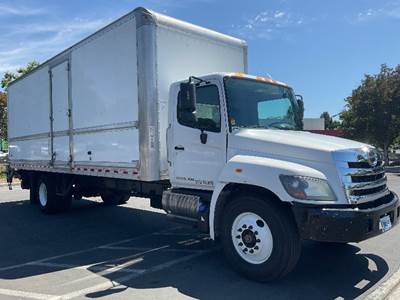 Hino 268 26 ft Box Truck - 230HP, 6 Speed Automatic, Roll up Door