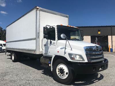 Hino 268 26 ft Box Truck - 230HP, 6 Speed Automatic, Roll up Door