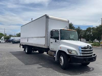 Hino 268 26 ft Box Truck - 230HP, 6 Speed Automatic, Roll up Door