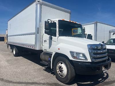 Hino 268 26 ft Box Truck - 230HP, 6 Speed Automatic, Roll up Door