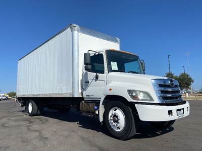 Hino 268 26 ft Box Truck - 230HP, 6 Speed Automatic, Roll up Door