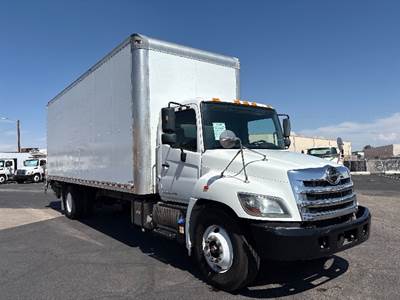 Hino 268 26 ft Box Truck - 230HP, 6 Speed Automatic, Roll up Door