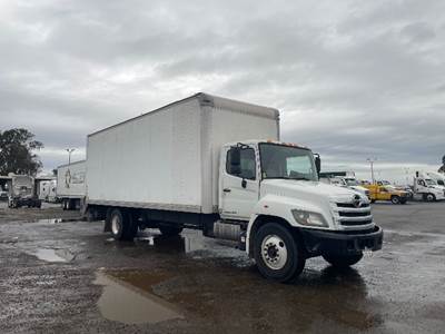 Hino 268 26 ft Box Truck - 230HP, 6 Speed Automatic, Roll up Door