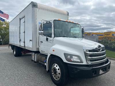 Hino 268 Box Truck - 260HP, 6 Speed Automatic, Roll up Door
