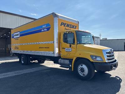 Hino 338 26 ft Box Truck - 260HP, 6 Speed Automatic, Roll up Door