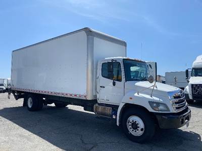 Hino 338 Box Truck - 260HP, 6 Speed Automatic, Roll up Door