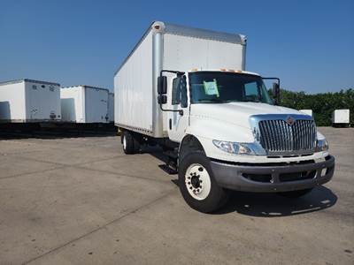 International 4300 Box Truck - 240HP, 7 Speed Automatic, Roll up Door