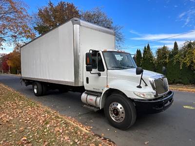 International 4300 Box Truck - 220HP, 6 Speed Automatic, Roll up Door