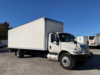 International 4300 Box Truck - 220HP, 6 Speed Automatic, Roll up Door