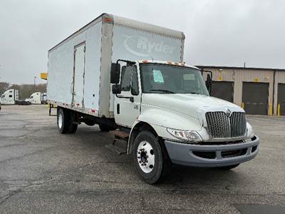 International 4300 Box Truck - 210HP, 6 Speed Automatic, Roll up Door