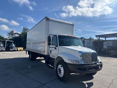 International 4300 Box Truck - 220HP, 7 Speed Automatic, Roll up Door