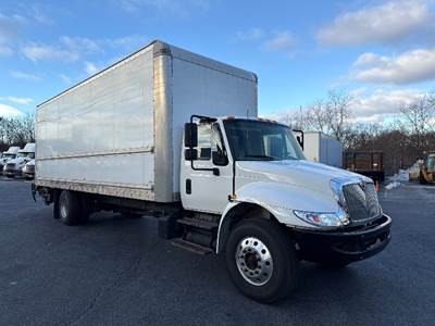 International 4300 Box Truck - 220HP, 7 Speed Automatic, Roll up Door