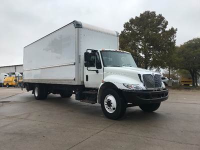 International 4300 Box Truck - 220HP, 7 Speed Automatic, Roll up Door