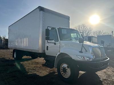 International 4300 Box Truck - 220HP, 6 Speed Automatic, Roll up Door