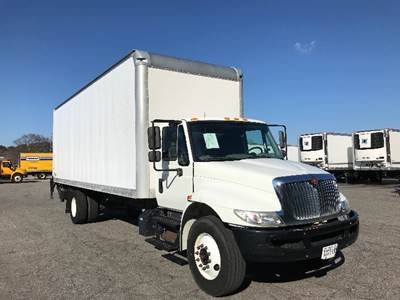 International 4300 Box Truck - 220HP, 6 Speed Automatic, Roll up Door