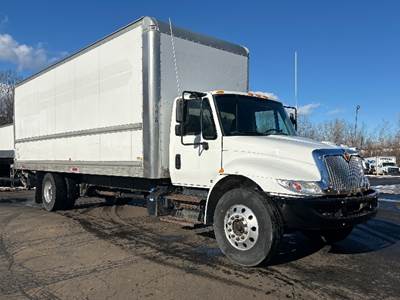 International 4300 Box Truck - 220HP, 7 Speed Automatic, Roll up Door