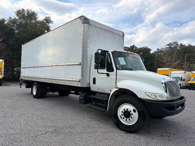 International 4300 Box Truck - 220HP, 7 Speed Automatic, Roll up Door