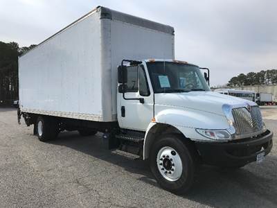 International 4300 Box Truck - 220HP, 6 Speed Automatic, Roll up Door