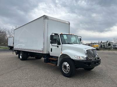 International 4300 Box Truck - 220HP, 6 Speed Manual, Roll up Door