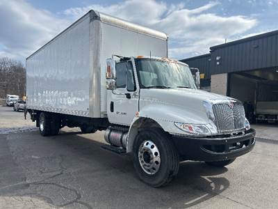 International 4300 Box Truck - 220HP, 6 Speed Automatic, Roll up Door