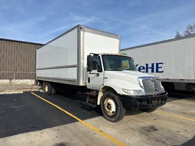 International 4300 Box Truck - 230HP, 6 Speed Automatic, Roll up Door