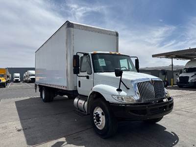 International 4300 Box Truck - 240HP, 7 Speed Automatic, Roll up Door