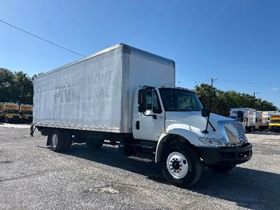 International 4300 Box Truck - 220HP, 6 Speed Automatic, Roll up Door