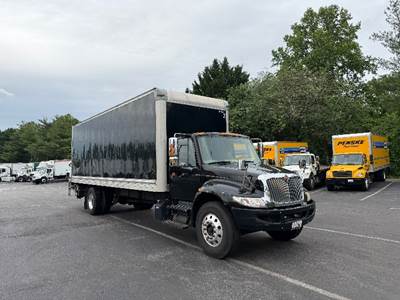 International 4300 Box Truck - 220HP, 6 Speed Automatic, Roll up Door