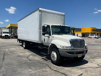 International 4300 Box Truck - 240HP, 6 Speed Automatic, Roll up Door