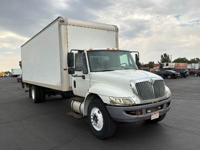 International 4300 Box Truck - 225HP, 6 Speed Automatic, Roll up Door