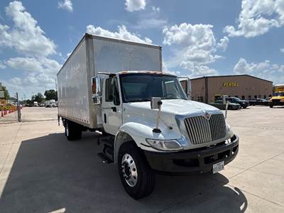International 4300 Box Truck - 250HP, 7 Speed Automatic, Roll up Door
