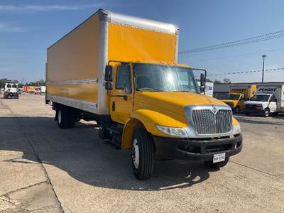 International 4300 Box Truck - 220HP, 6 Speed Automatic, Roll up Door