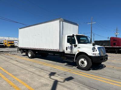 International MV607 26 ft Box Truck - 220HP, 6 Speed Automatic, Roll up Door