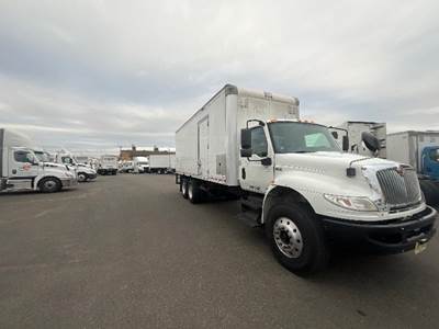 International MV607 24 ft Box Truck - 270HP, 6 Speed Automatic, Roll up Door