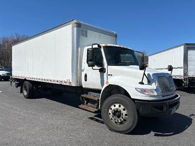 International MV607 26 ft Box Truck - 300HP, 6 Speed Automatic, Roll up Door