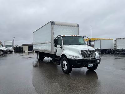 International MV607 Box Truck - 220HP, 6 Speed Automatic, Roll up Door