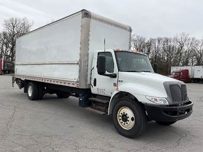 International MV607 Box Truck - 220HP, 6 Speed Automatic, Roll up Door