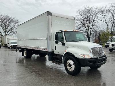 International MV607 Box Truck - 220HP, 6 Speed Automatic, Roll up Door
