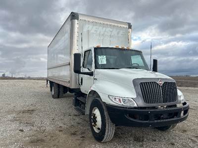 International MV607 Box Truck - 220HP, 6 Speed Automatic, Roll up Door