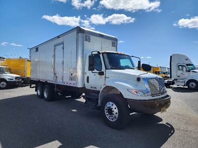 International MV607 24 ft Box Truck - 270HP, 6 Speed Automatic, Roll up Door