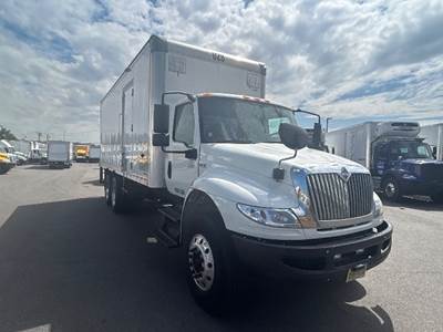International MV607 24 ft Box Truck - 270HP, 6 Speed Automatic, Roll up Door