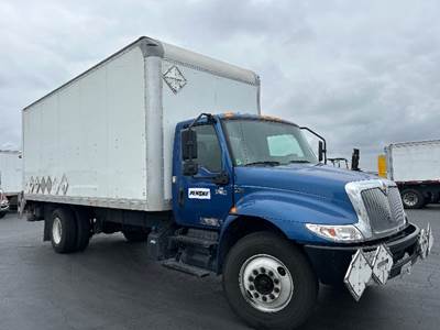 International MV607 Box Truck - 220HP, 6 Speed Automatic, Roll up Door