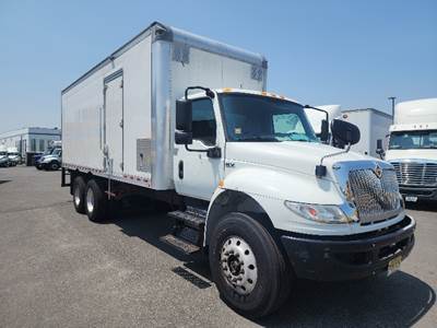 International MV607 24 ft Box Truck - 270HP, 6 Speed Automatic, Roll up Door